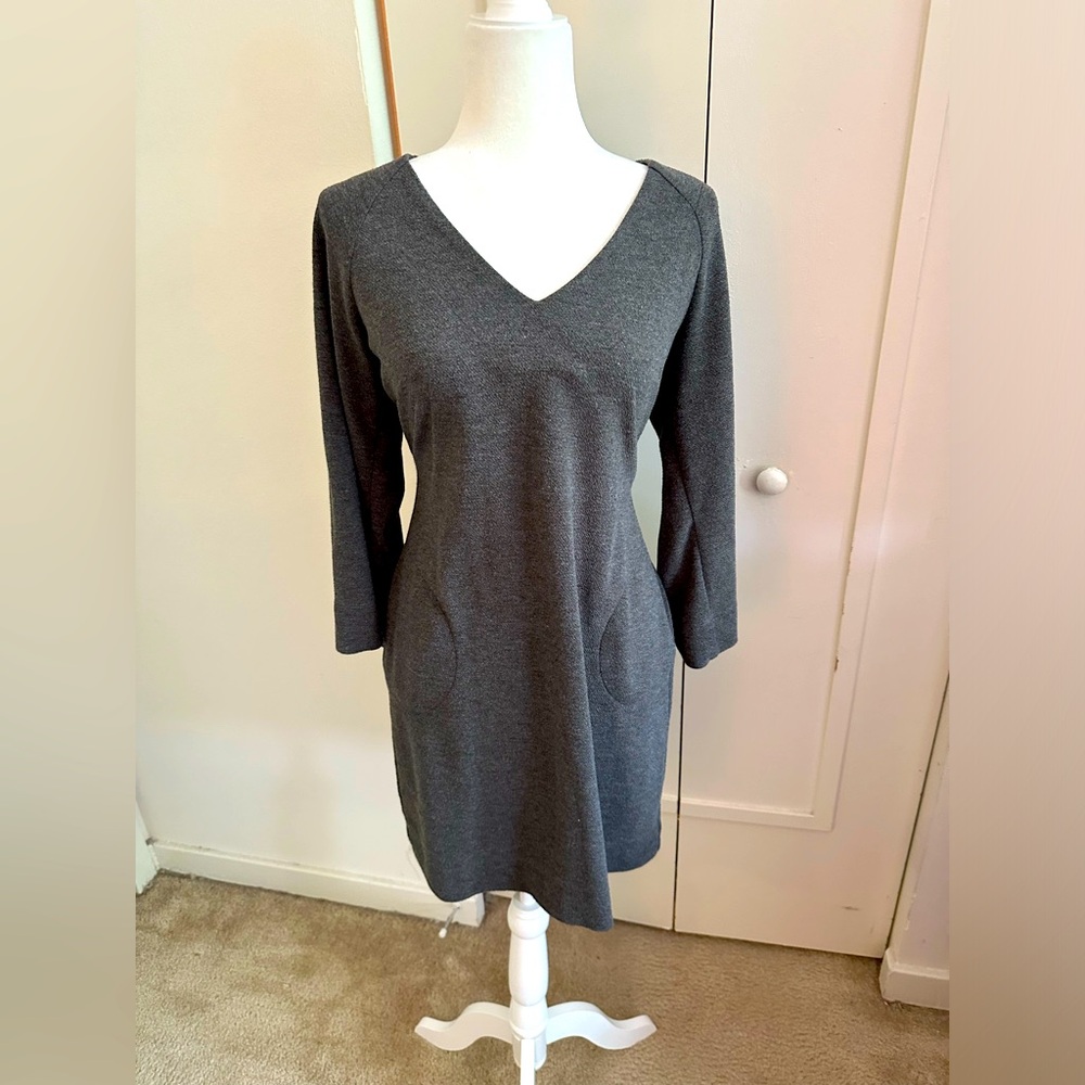 Donna Ricco New York gray dress- size: 4